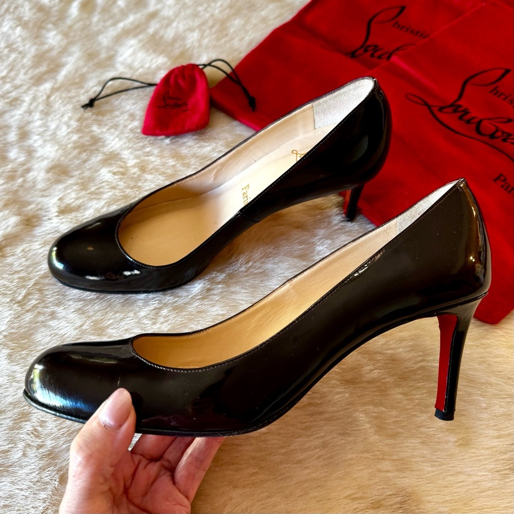 Christian Louboutin black patent round toe pumps 39.5 - Picture 3 of 15